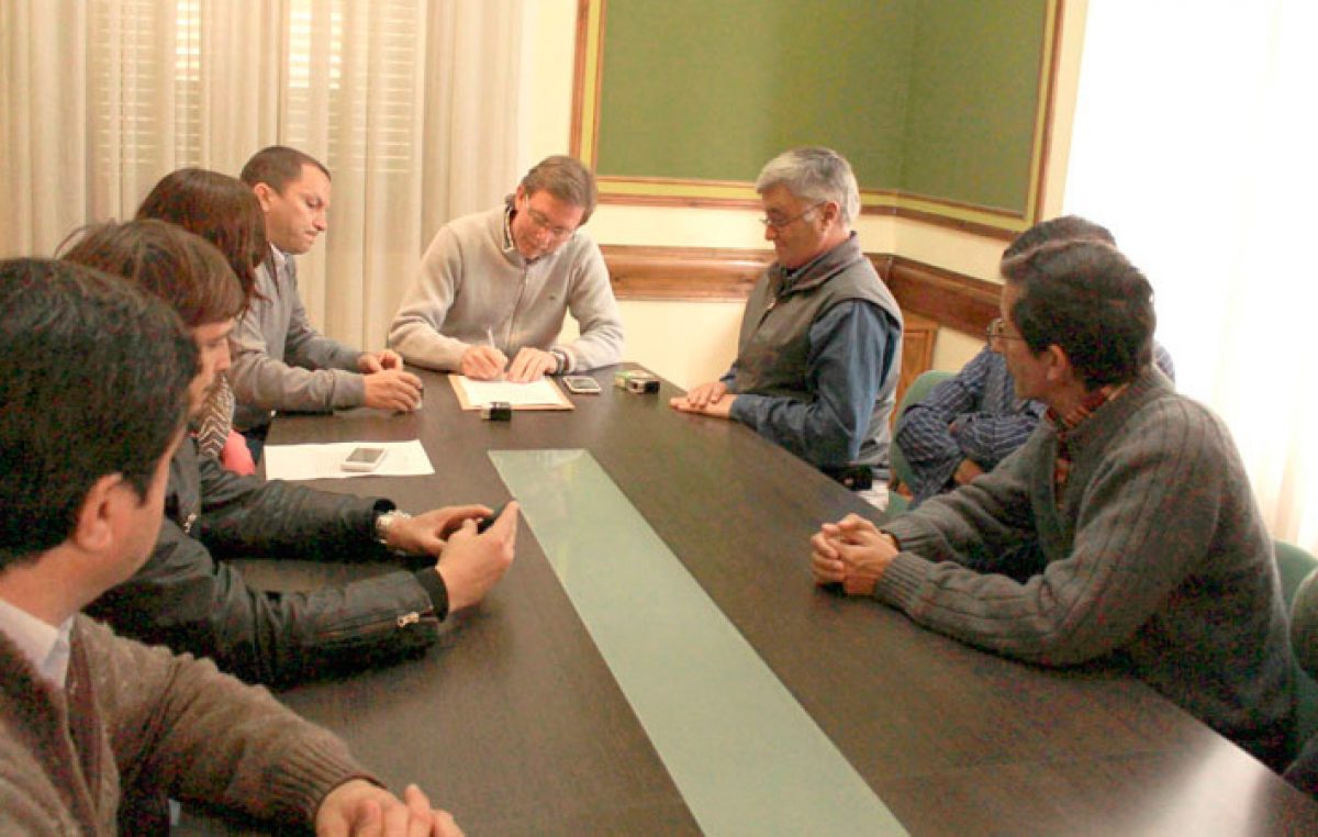 Municipales de Gualeguaychú acordaron 6 por ciento de incremento salarial