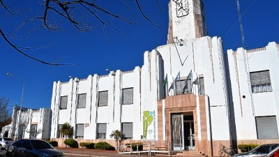Puan: empleados municipales continúan con el reclamo salarial