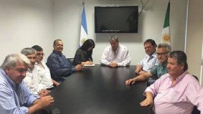 Se repite la historia de los pases a planta en municipios del interior chaqueño