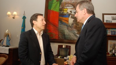 La excepción bonaerense: En Bahía Blanca la transición se da con las cuentas al día