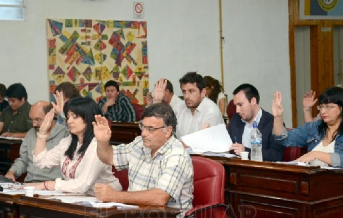 Olavarría: Previo al recambio, el HCD derogó la tasa de combustible
