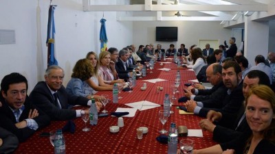 Intendentes y diputados bonaerenses renovaron su apoyo a Daniel Scioli