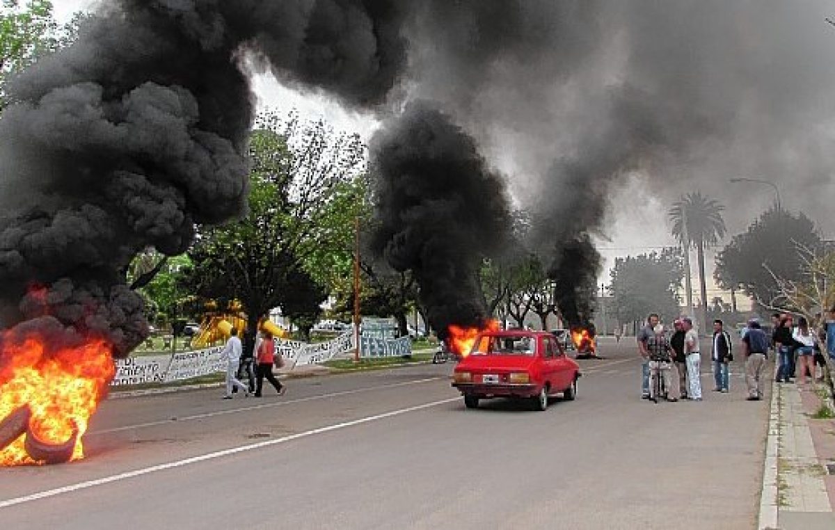 Puan: recrudece el conflicto por los salarios impagos