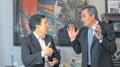 El intendente de Bahía Blanca confirmó que decidió desafectar a personal temporario