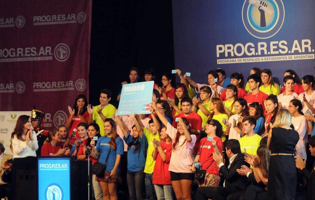 Progresar: Ya alcanza a casi un millón de jóvenes de entre 18 y 24 años