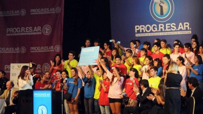 Progresar: Ya alcanza a casi un millón de jóvenes de entre 18 y 24 años