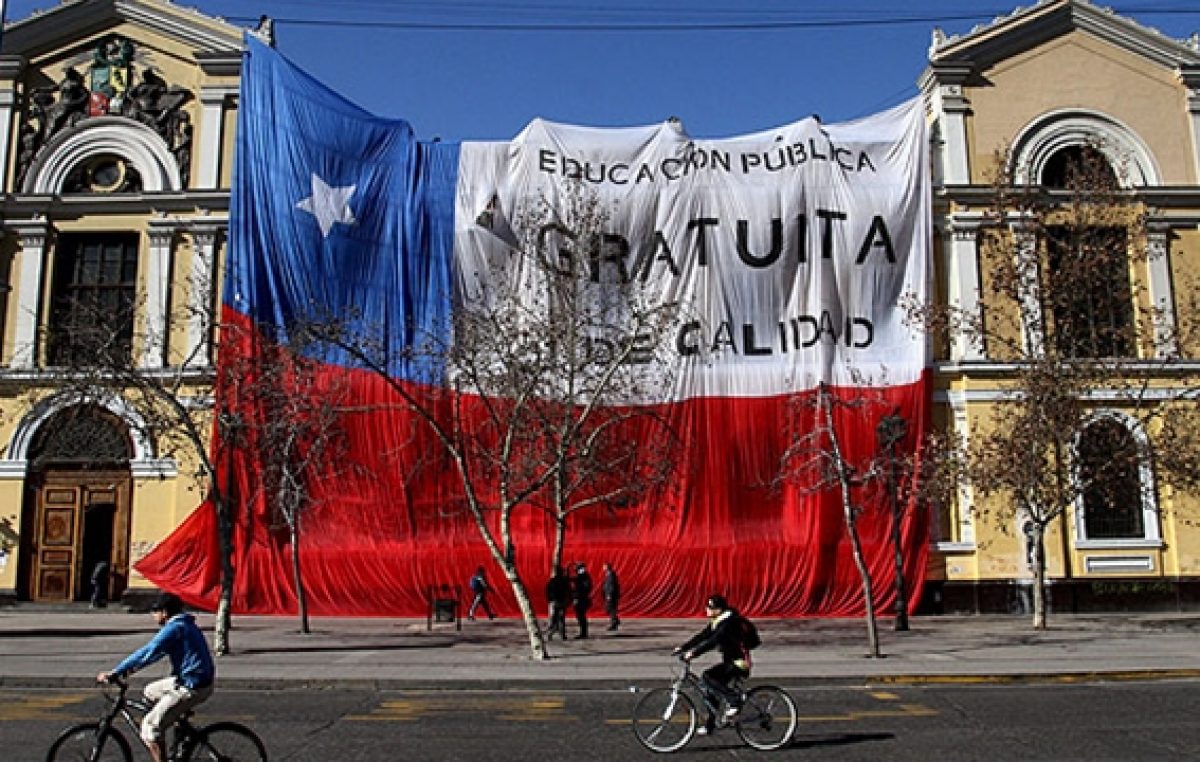 Proyecto de Bachelet para retornar a la educación estatal