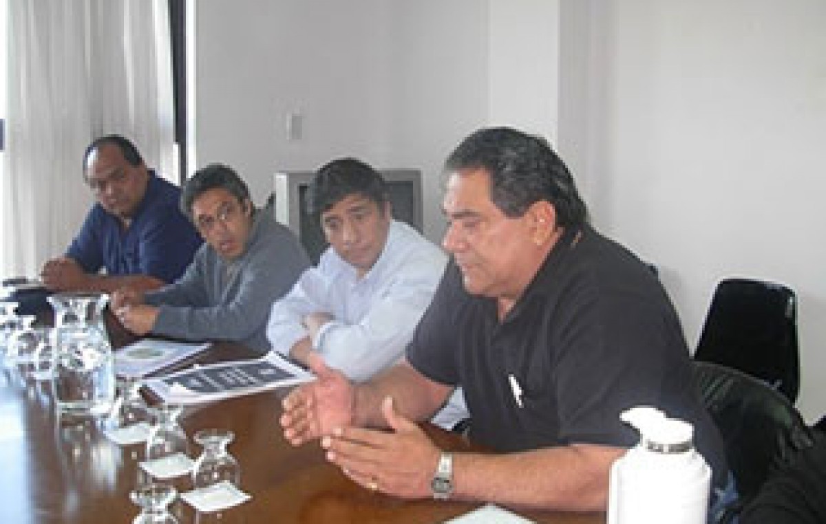 El paro municipal en Caleta Olivia, un conflicto silencioso pero de impacto creciente en la ciudad