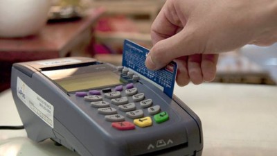 En Río Negro aplicarán sanciones a los comercios turísticos que no acepten débito