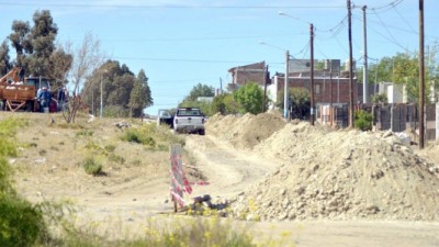 Puerto Madryn: El Gobierno lleva adelante obras de saneamiento que benefician a 150 familias