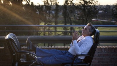 Antes de irse, Cariglino se aumentó el sueldo un 150%