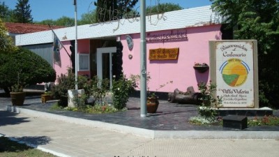 Villa Valeria: El intendente saliente nombró por decreto a 30 empleados, entre ellos a su hija