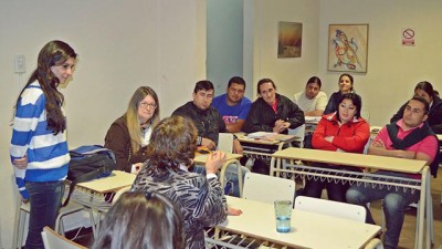 Unos 240 agentes de Paraná completaron la secundaria en el centro municipal
