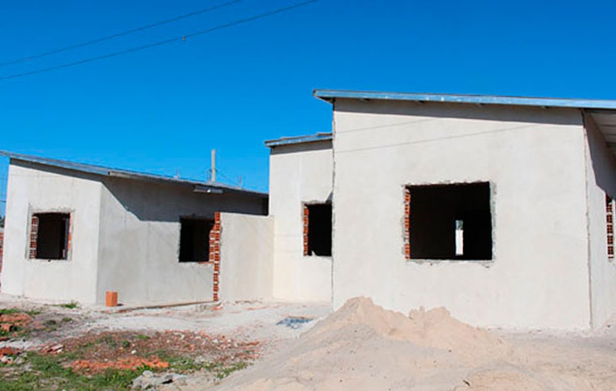 Avanza la construcción de 60 viviendas en Gualeguaychú