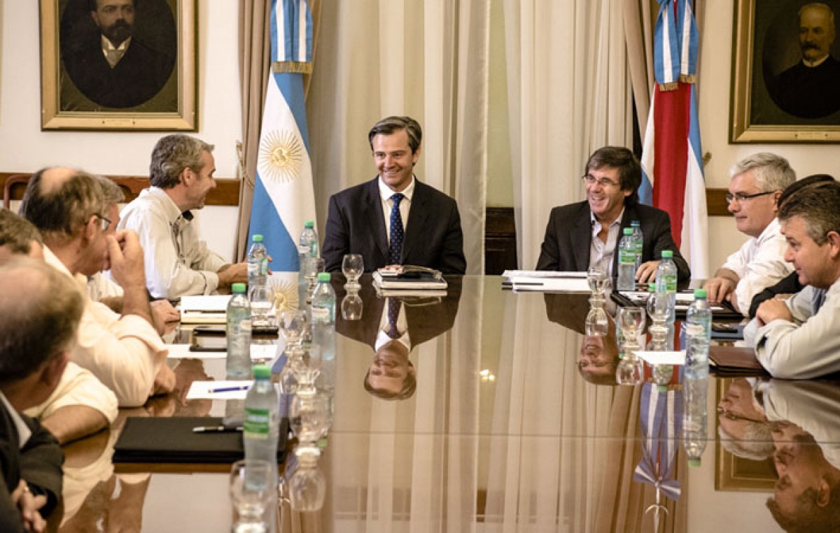 Gobierno entrerriano se reunió con intendentes por coparticipación nacional y provincial