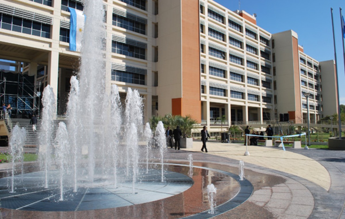 Firmaron convenio para construir la Plaza del Bicentenario en San Juan