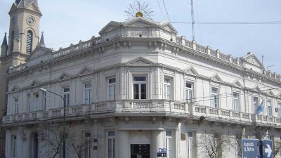Junin: Los municipales en pie de guerra reclaman un aumento del 45%