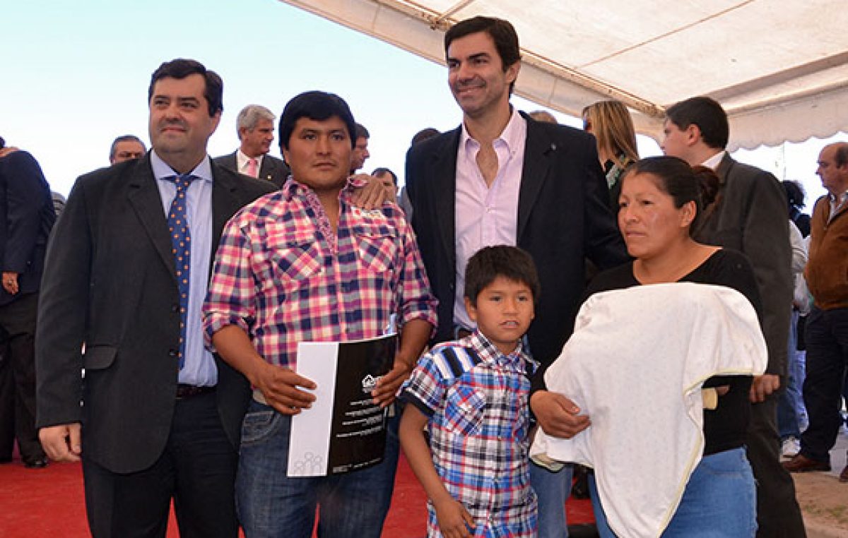 Mañana 80 familias de General Güemes recibirán su casa propia