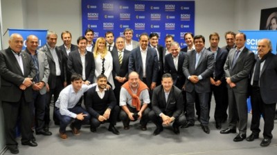 Scioli reunió a intendentes y los instó a continuar “unidos”
