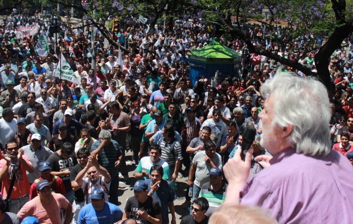 Córdoba: Crearán una multisectorial para enfrentar reformas neoliberales de Mestre y de Macri