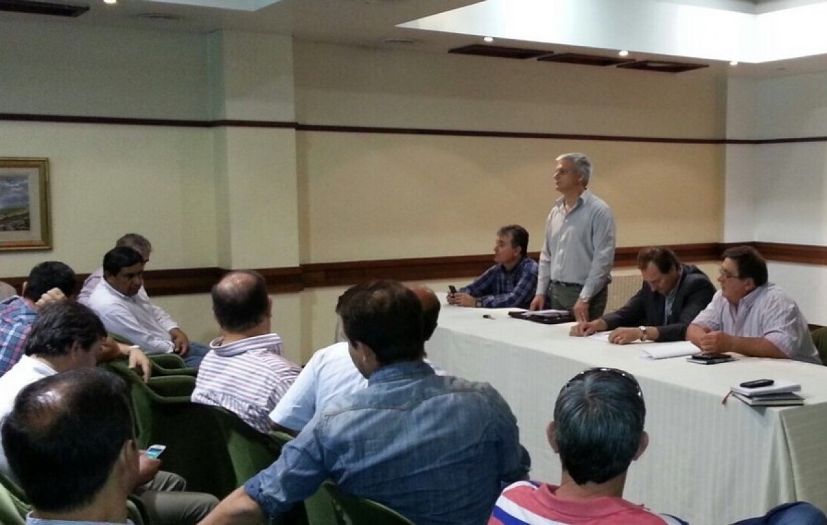 Frizza preside la flamante Comunidad de Municipios y Comunas de Córdoba