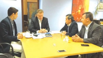 Gestionan plan de vivienda para empleados municipales de La Rioja