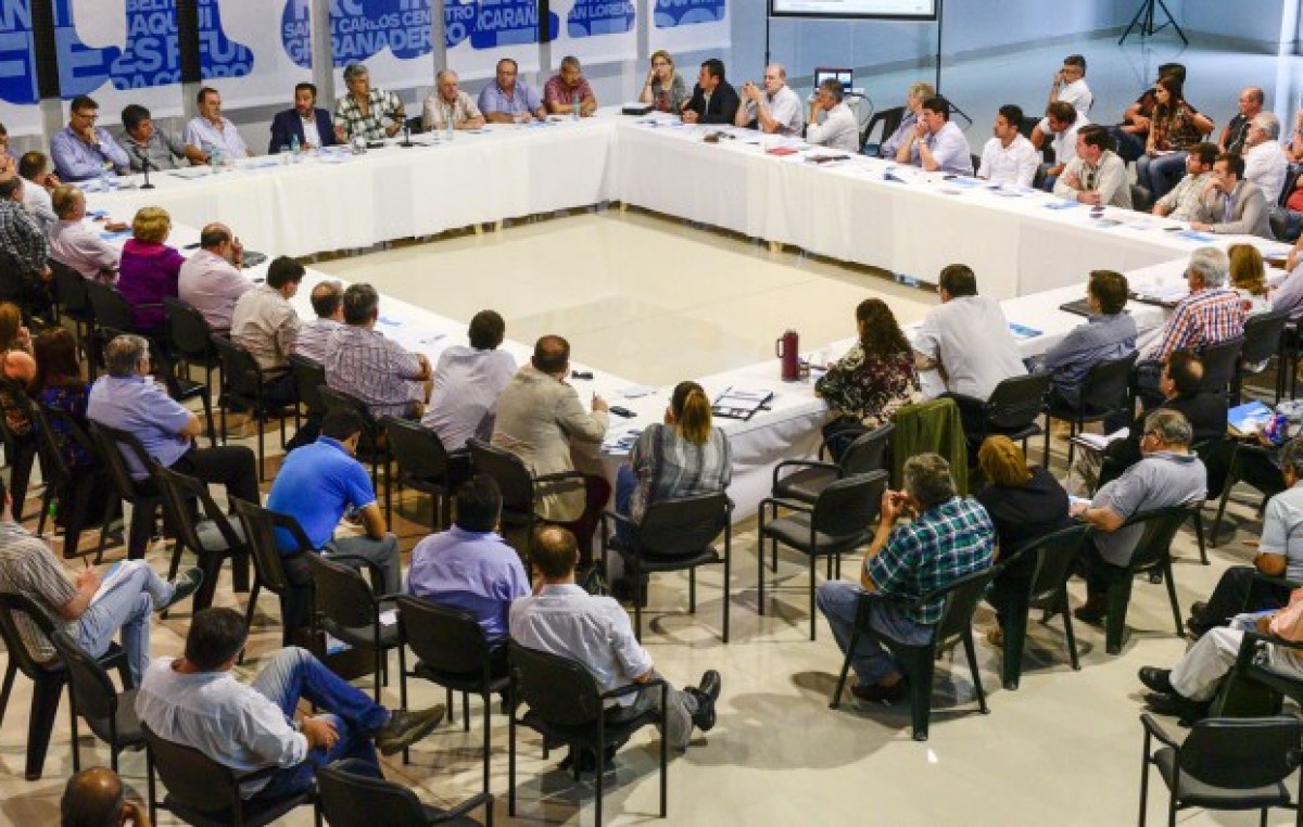 Intendentes Santafesinos y FESTRAM lograron trascendentes acuerdos estratégicos