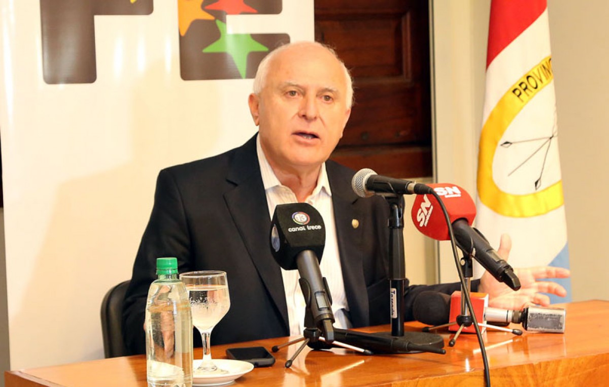Santa Fe: La provincia transfirió 210 millones para sueldos y aguinaldos a municipalidades