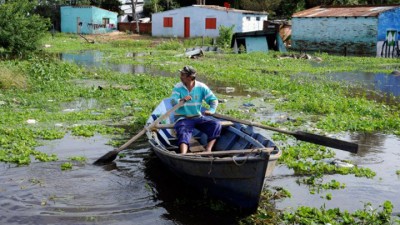 Más de 7.000 evacuados en distintas provincias por las crecidas de ríos