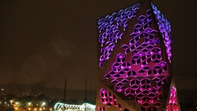 El Centro Cívico de Córdoba y el Puente del Bicentenario, ahora con luces LED