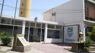 Conflicto en el municipio de Rivadavia: reincorporarán a 40 empleados