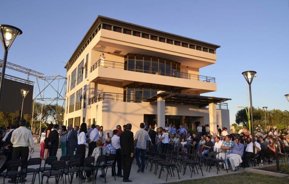 Junín arranca el año con nuevo edificio municipal
