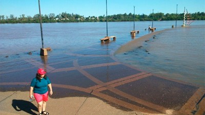 El río Uruguay crece y prevén otro importante pico