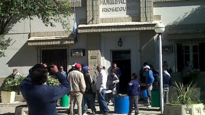 La Federación de Sindicatos Municipales denunció penalmente al intendente de Río II