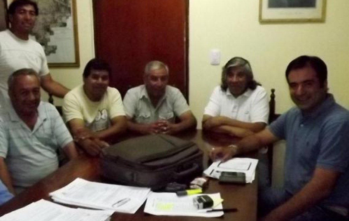 Fernández pagará el bono de $ 4000