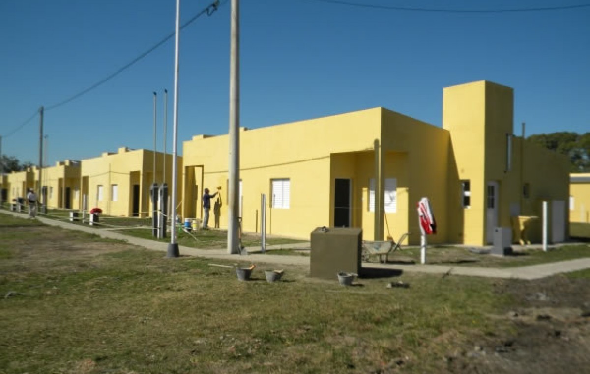El IAPV entregó viviendas a 120 familias de Concepción del Uruguay
