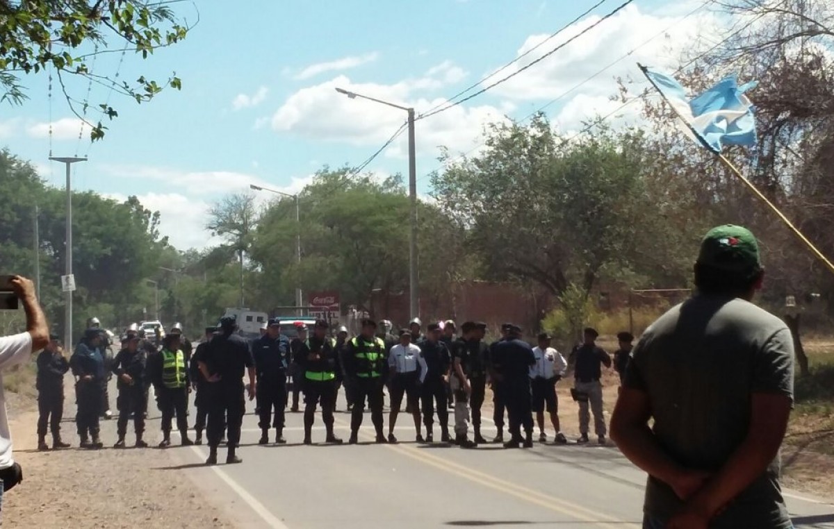 Reclamos en varias comunas salteñas por pago de sueldos y cesantías