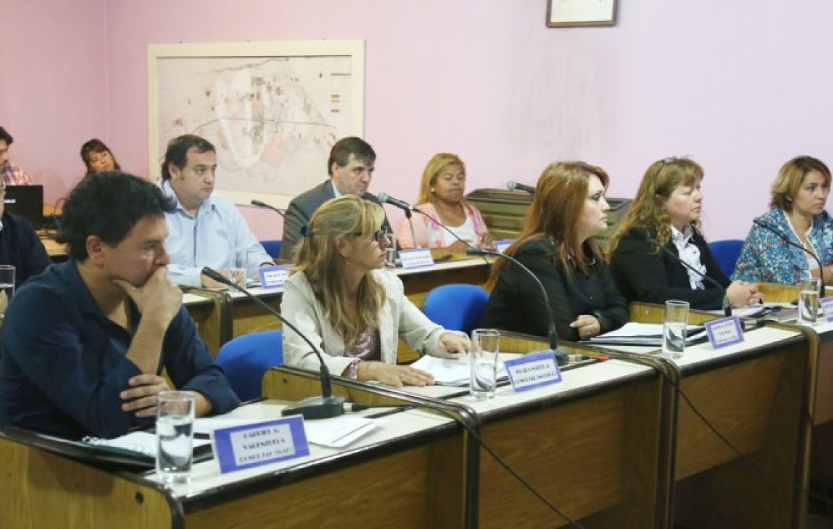 El Intendente de Plottier aumentó por decreto el valor de las tasas municipales