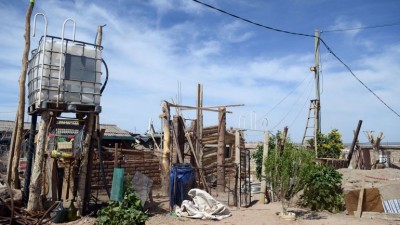 Prometen fondos para regularizar 26 tomas en Neuquén