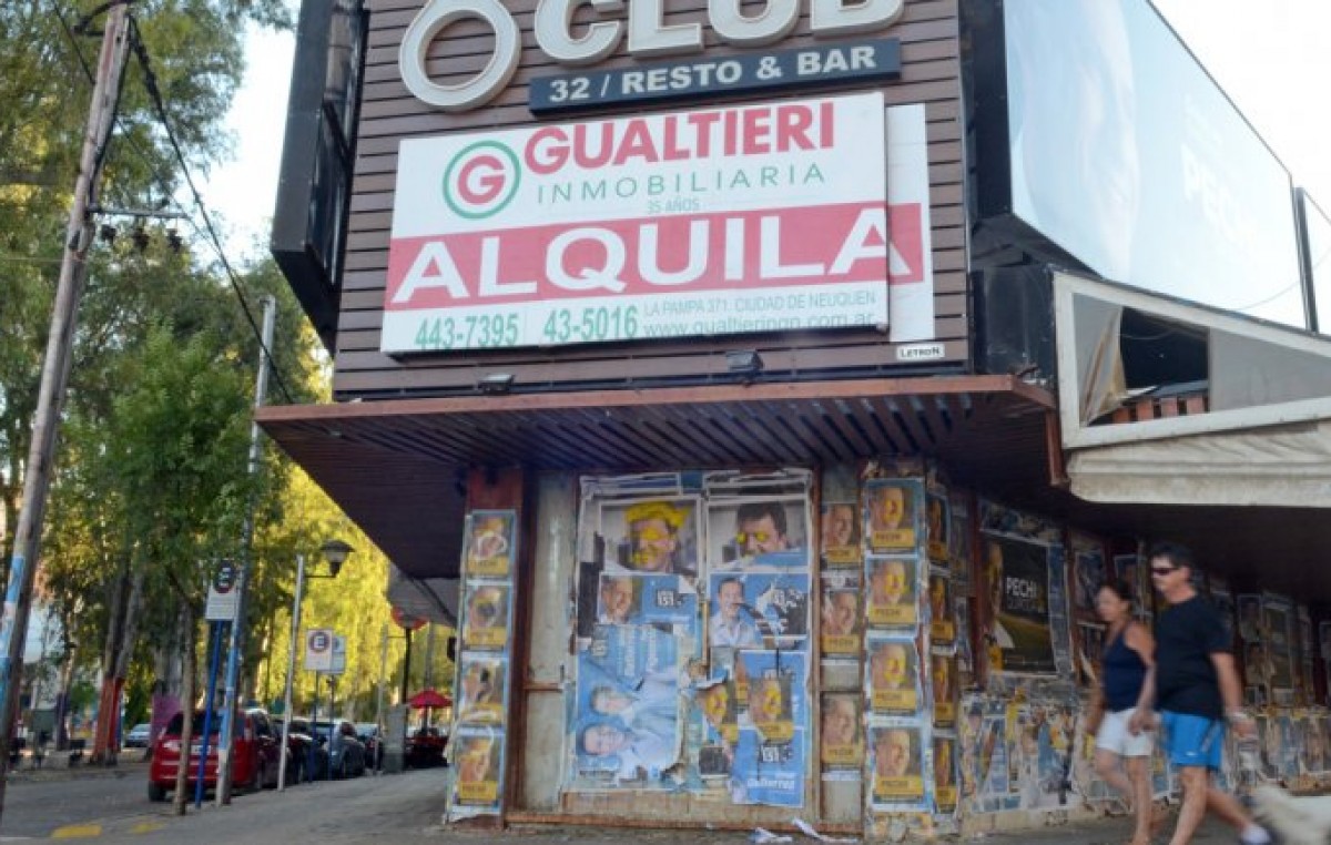 Por las caídas en las ventas y los altos alquileres, cada vez cierran más comercios en Neuquén