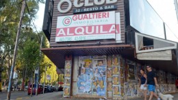 Por las caídas en las ventas y los altos alquileres, cada vez cierran más comercios en Neuquén