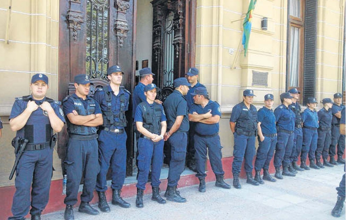 El Intendente de Suárez les ofreció el 26% de aumento a los municipales