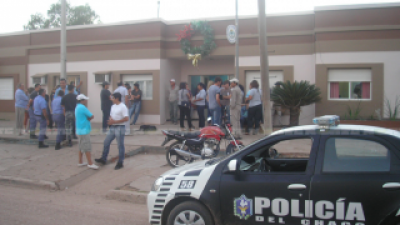 Ratificaron los despidos de 25 empleados municipales en Du Graty