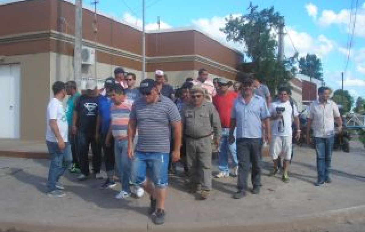 Du Graty: ahora la Justicia ordenó reincorporar a 20 empleados municipales