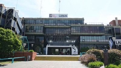 Denunciaron despidos masivos en Lanús