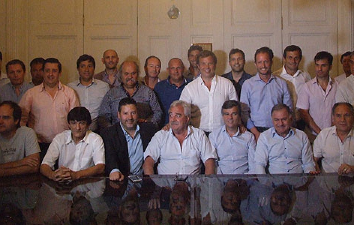 Intendentes del PJ bonaerense volvieron a mostrarse unidos