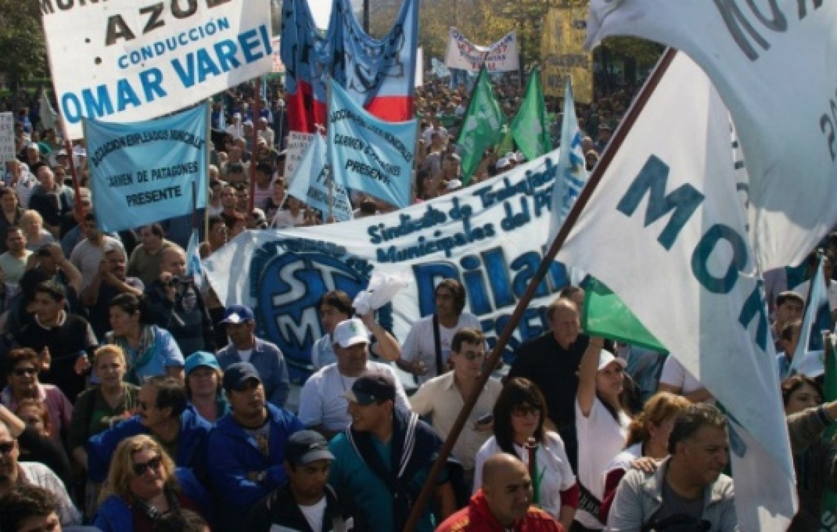 Cesantías municipales: Lanús, Mar Chiquita, Quilmes y La Plata en conflicto por despidos