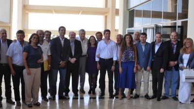 El ministro Frigerio debate con gobernadores del peronismo sobre Coparticipación