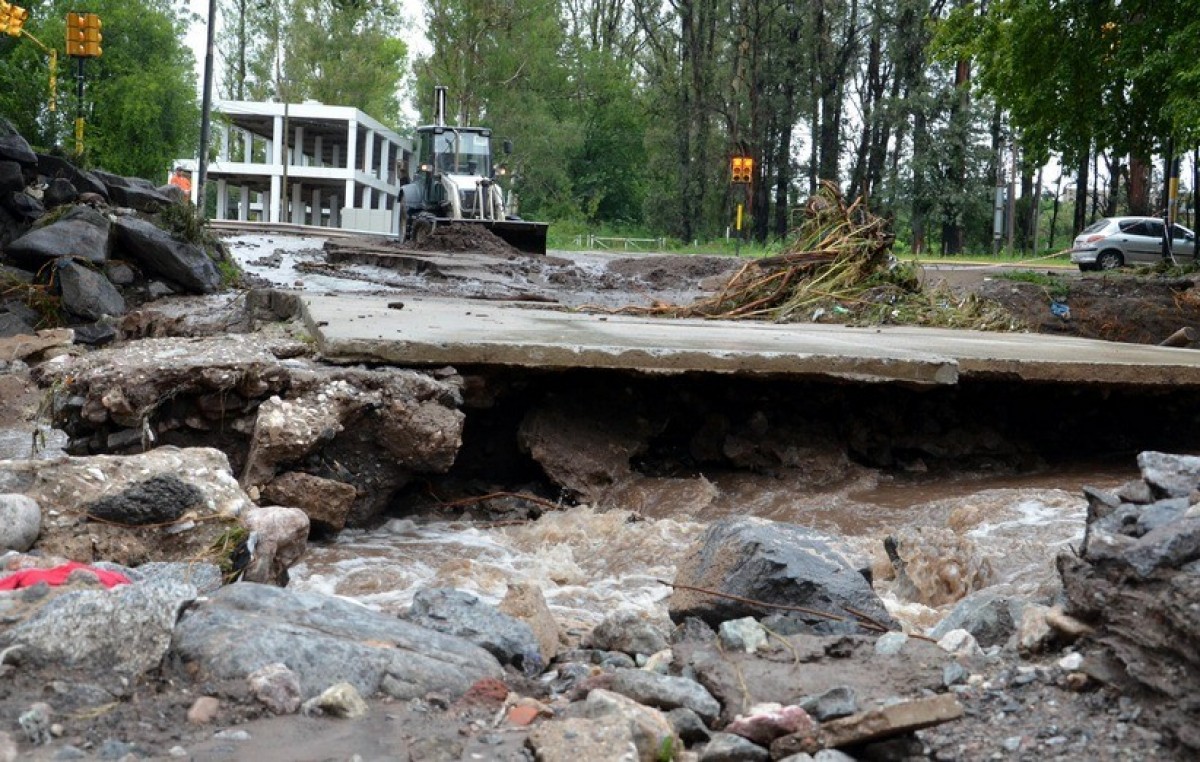 El Gobernador de Córdoba lanzó un “plan director” de obras y servicios en las Sierras Chicas