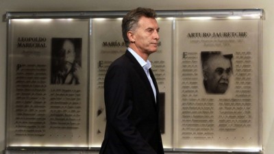 Macri derogó el decreto que dispuso devolver el 15% de la coparticipación